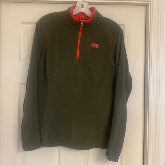 The North Face Tops - The North Face women’s 1/4 zip pullover. Size L army green.